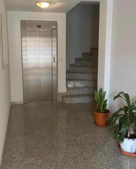 Centrico Apartamento Con Todo A Estrenar En La Playa ซานตาโปลา ภายนอก รูปภาพ